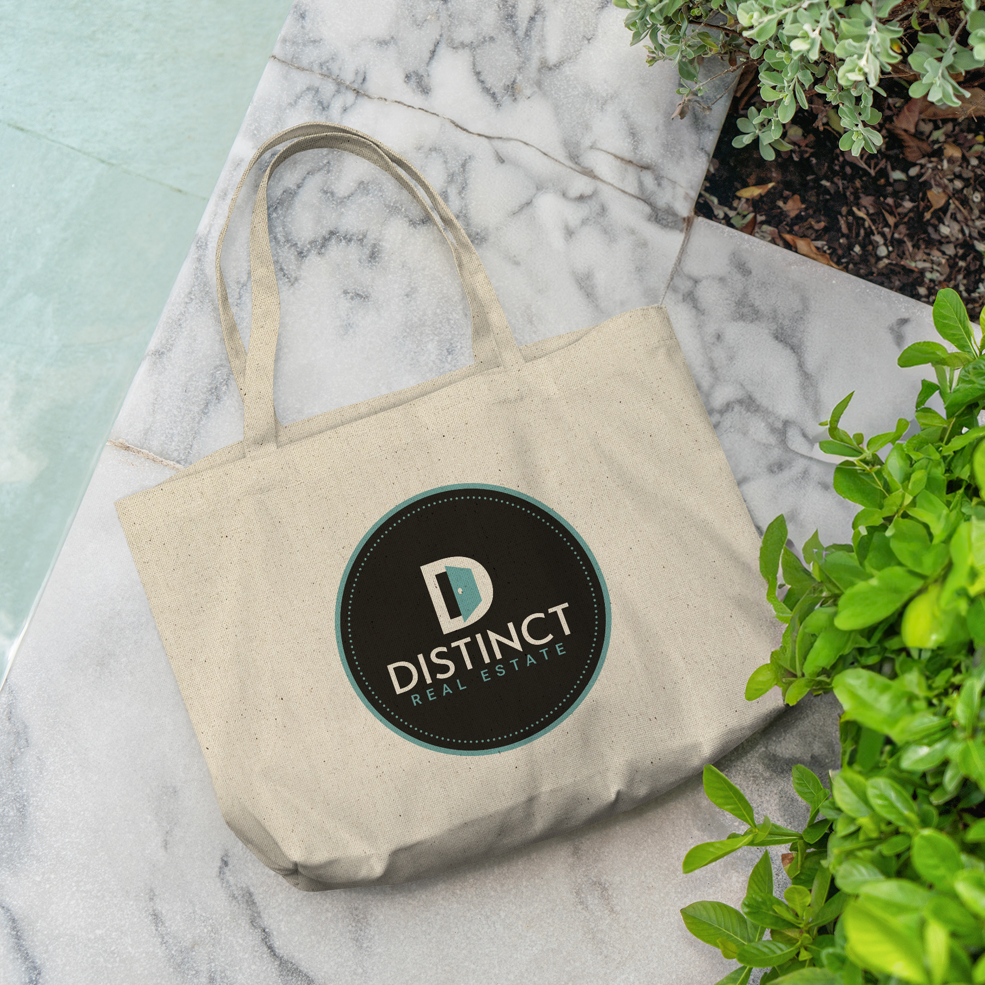Distinct_-_18x15_Gusseted_Cotton_Tote_CottonTote_L_Pool_Mockup.png